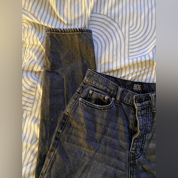 black wash BDG skate high ripped jeans - Picture 2 of 3